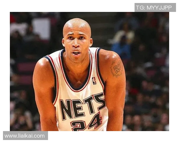 篮网荣获月度最佳球员，实至名归