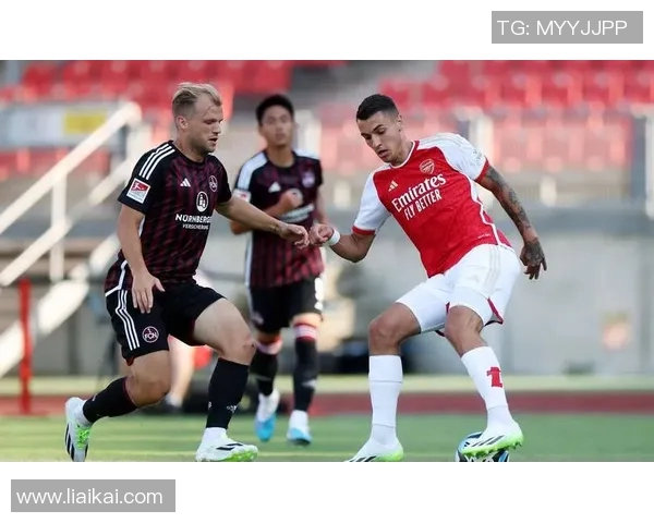 冲突升级!AC米兰与教练发生激烈争执 冲突升级!AC米兰与教练发生激烈争执