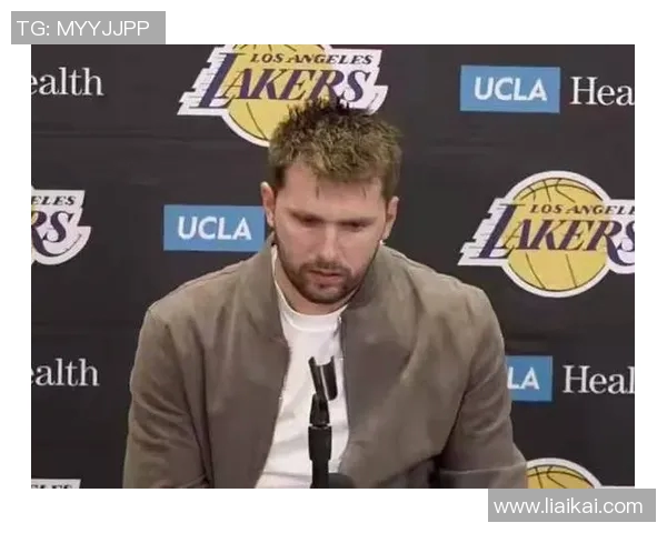 东契奇泪洒赛场那一刻球迷泪目背后的不屈与坚持